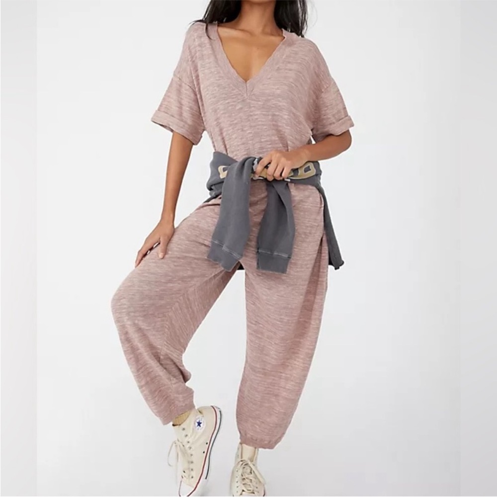 Free People Everyday Sweater One Piece oversized in Mauve S